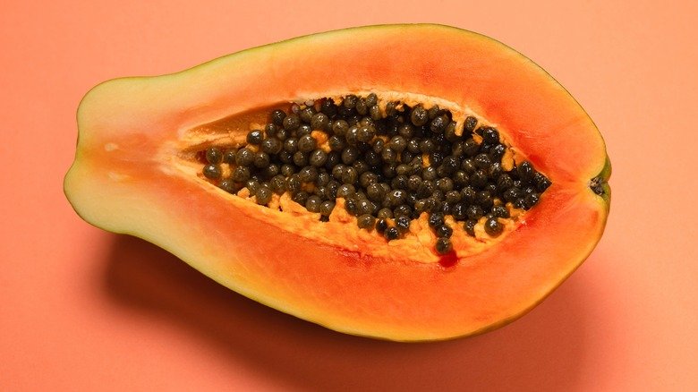 7 Benefits Of Eating Papaya On Empty Stomach Every Day